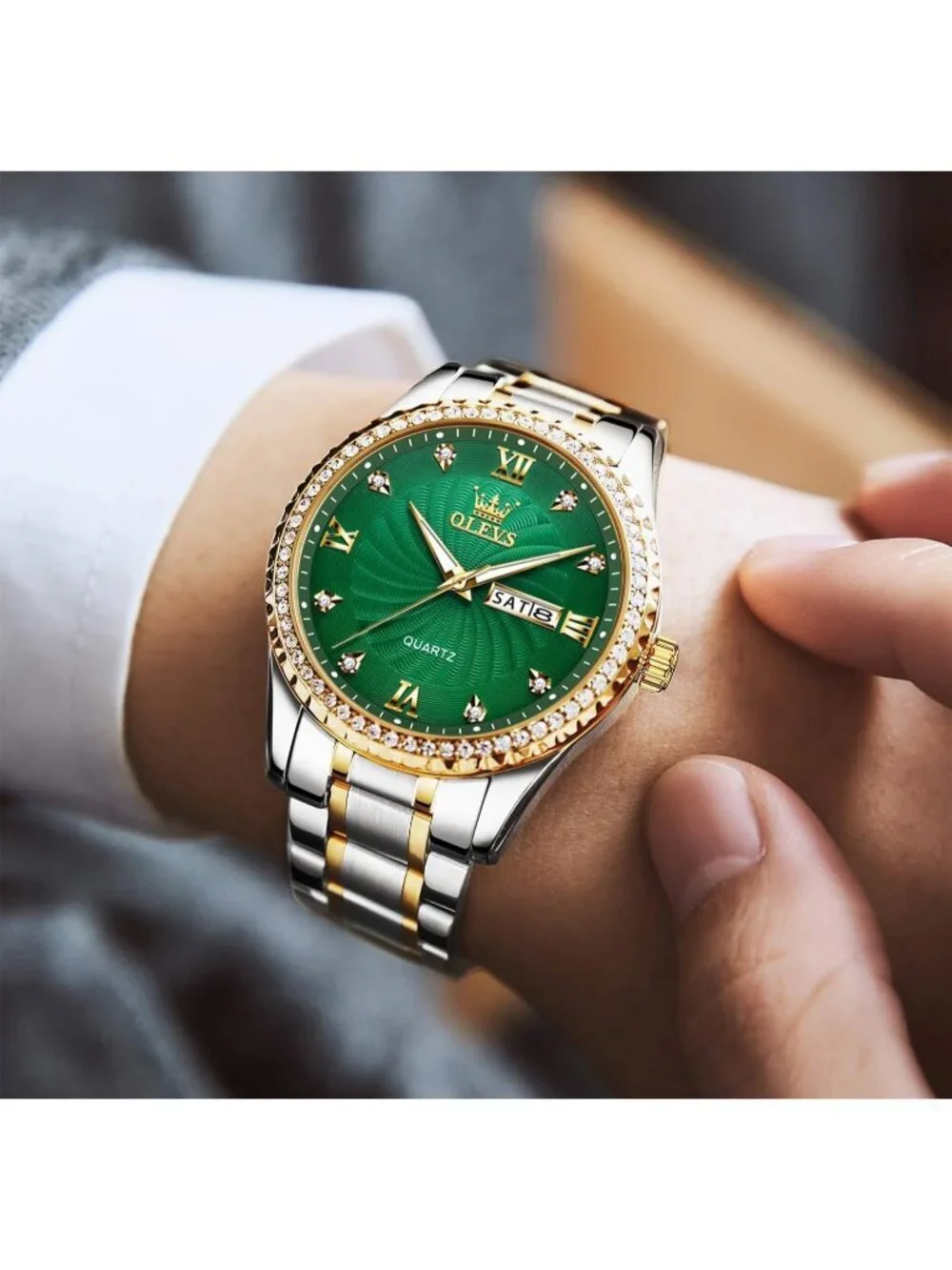 Men's Silver Green Diamond Stainless Waterproof Luminous Analog Luxury Watch